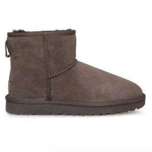 UGG Women's Classic Mini II Winter Boot Size 12 Chocolate